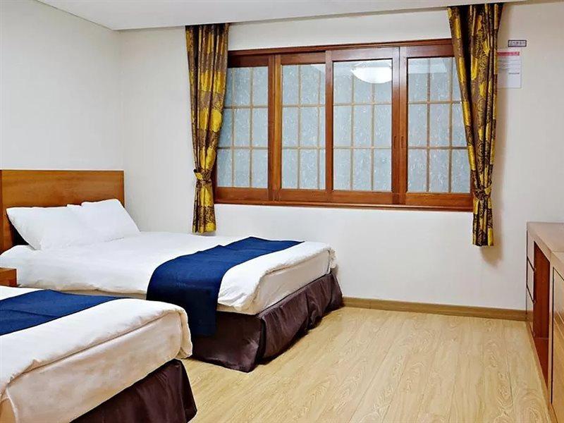 Jeju Parkside Tourist Hotel Eksteriør billede