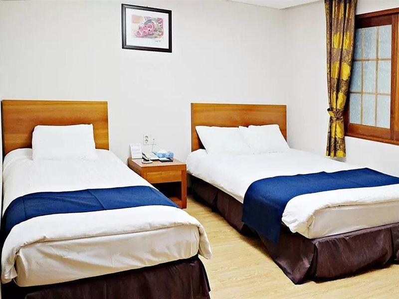 Jeju Parkside Tourist Hotel Eksteriør billede