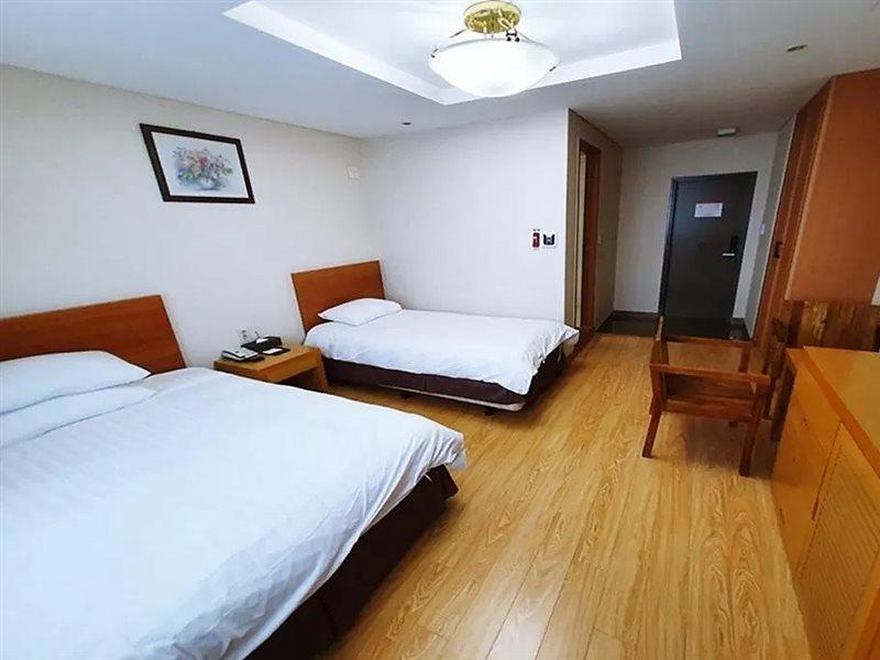 Jeju Parkside Tourist Hotel Eksteriør billede