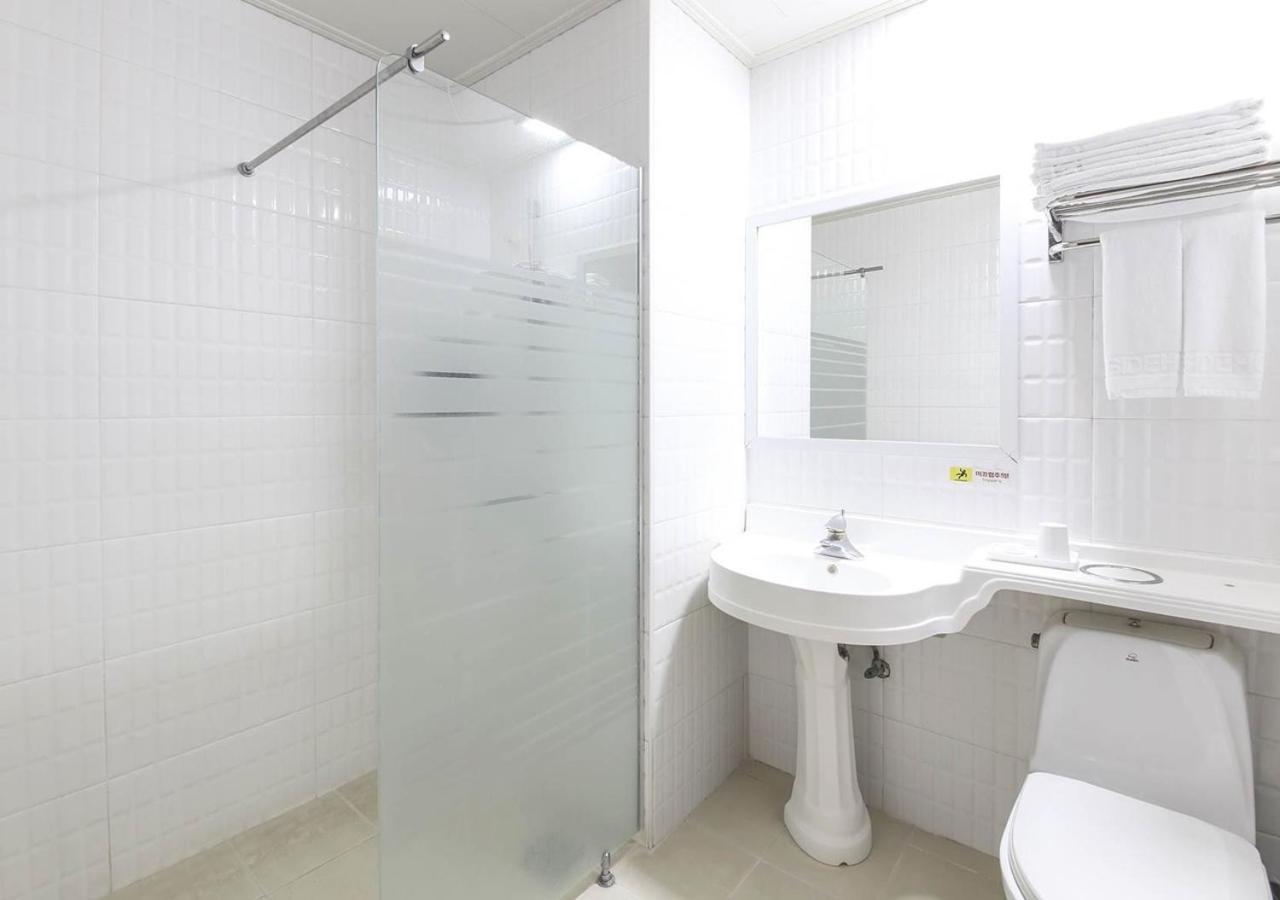 Jeju Parkside Tourist Hotel Eksteriør billede