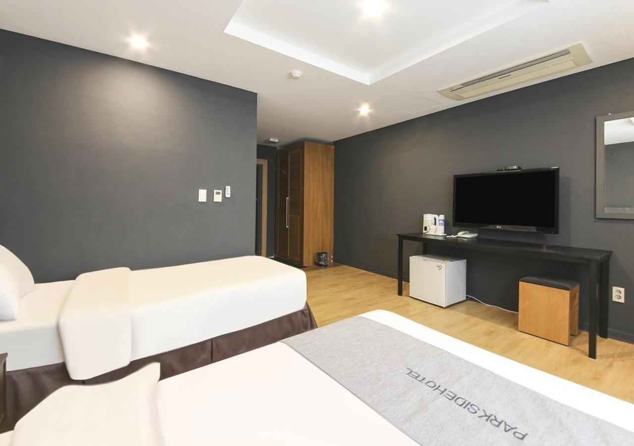 Jeju Parkside Tourist Hotel Eksteriør billede